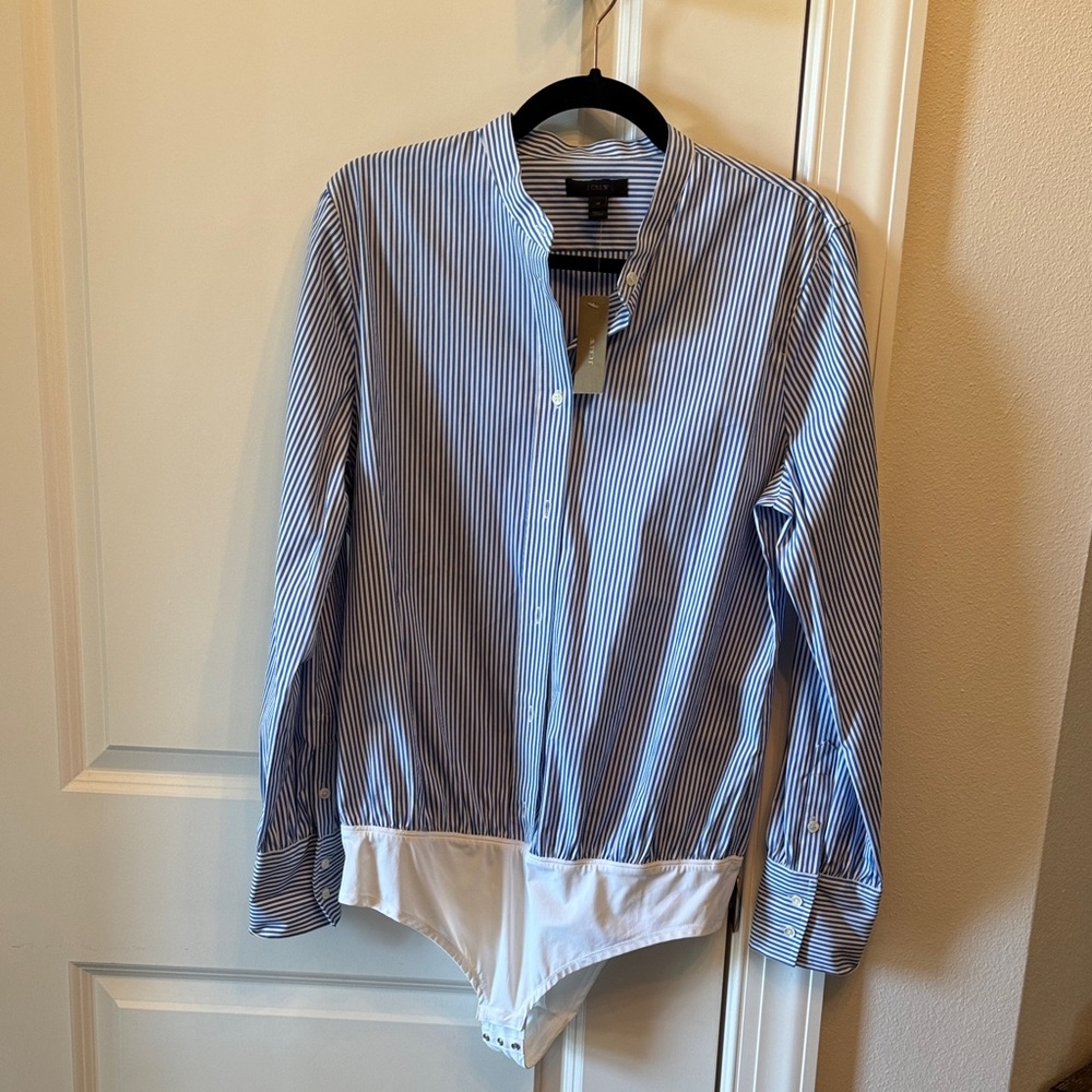 J Crew Blue & White Vertical Stripe Button-Up Shirt